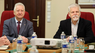 Prezident republiky hovořil s vojáky v zahraničních operacích o aktuální bezpečnostní situaci i službě mimo domov