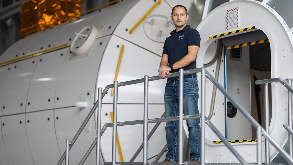 Český astronaut a bojový pilot Armády ČR Aleš Svoboda vstupuje do třetí fáze výcviku v Evropském středisku astronautů