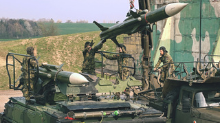 Strakoničtí vojáci se připravují na cvičení, které bude mimo jiné simulovat i útok balistickými raketami