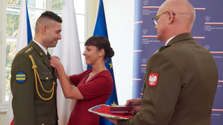 Polský prezident ocenil českého vojáka