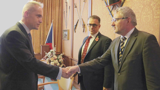 Náměstek Jahoda jednal s velitelem BMATT (CZ)