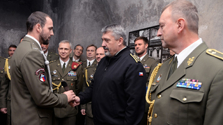 31, 34, 41, 42 a 44: Pět vítězných čísel kurzu Komando, pět jeho nových absolventů 