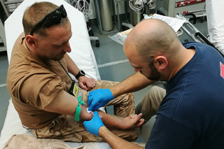 Vojenští policisté v Iráku jsou kráčející krevní bankou