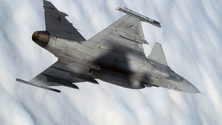 Pilotování jen podle přístrojů: Čeští stíhači trénovali v Německu noční operace