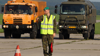 Nejméně jednou za půl roku řidiči od ženistů absolvují výcvik v řízení vozidel