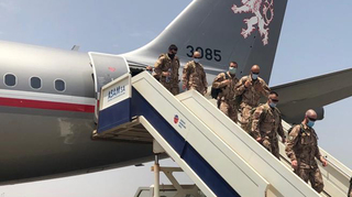 Češi, kteří převezmou velení mise v Mali, už jsou na místě