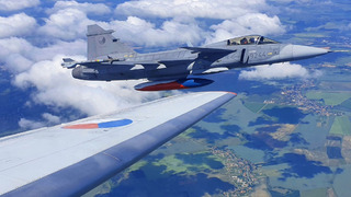 Gripeny vyrazily k mlčícímu JAK-40. Cvičný zásah prověřil schopnosti komunikace