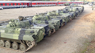 Hranické v Litvě nezastavily širší koleje ani blesková překládka BVP 