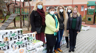 Zaměstnanci dvou ministerských sekcí pomohli Klokánku