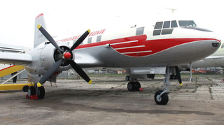 Letoun v obnoveném lesku: renovace dopravní Avie / Iljušinu dokončena