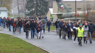 Den otevřených dveří na Vojenské střední škole přilákal davy zájemců