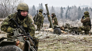 Na cvičení Coverex 2018 sbírali studenti vojenské střední školy i Univerzity obrany první bojové zkušenosti