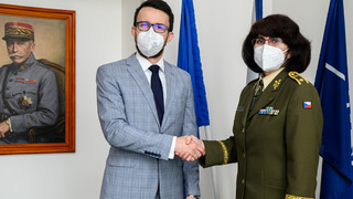 Společnost ANV Knives podpořila Vojenský fond solidarity prodejem nožů věnovaným padlým vojákům