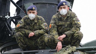 Práce s technikou nás baví, shodují se strakoničtí vojáci, jež sestřelují nepřátelská letadla