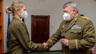 Generál Opata ocenil rekrutéry za splnění náboru v době pandemie