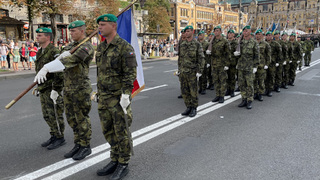 Čestná stráž AČR se představila na přehlídce k výročí nezávislosti Ukrajiny