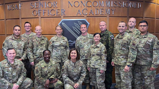 Kurz v USA utvrdil strakonického vrchního praporčíka v jeho životním krédu