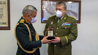 Indický generál Bipin Rawat jednal s generálem Alešem Opatou a náměstkem Janem Havránkem