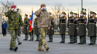 Generál Opata jednal se svým protějškem ukrajinským generálem Zalužným