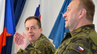 Velitel pozemních sil jednal se svým slovenským protějškem, tématem bylo společné bojové uskupení eVA