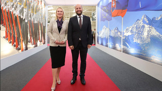 Ministryně obrany navštívila slovenský veletrh obranného průmyslu IDEB 