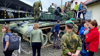 Děti z Olomoucka prožily den s tankisty