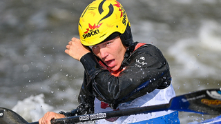 Fišerová ovládla i extrémní slalom. Závod v Troji ale jela s krvácejícím obočím