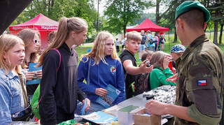 Na Bezpečné Příbrami se předvedl POKOS i vojenská technika z mise