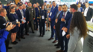 Ministerstvo obrany podpořilo české firmy na největším zbrojním veletrhu ve Francii a v Pobaltí