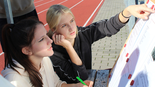 Lepší než test z účetnictví. Sportovní klání POKOS sice studenty zadýchalo, ale užili si ho