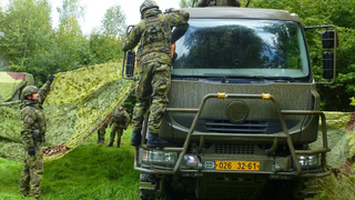 Záchranáři u záložáků končí, stane se z nich bojová jednotka