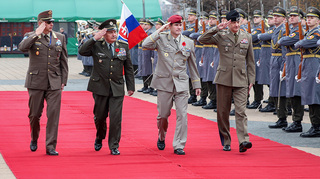 Generál Řehka jednal na Slovensku s náčelníky generálních štábů armád zemí V4