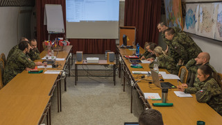 Chemici vedou prestižní cvičení se software. Mají varovat před zbraněmi hromadného ničení