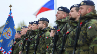 Váleční veteráni slaví svátek. Pro Ministerstvo obrany je péče o ně prioritou