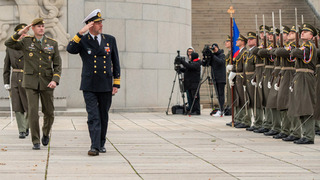 Generál Řehka i náměstek Blažkovec jednali s předsedou Vojenského výboru NATO admirálem Bauerem