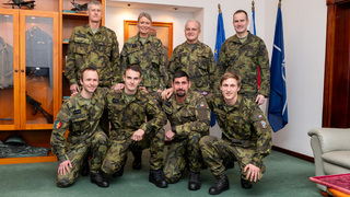 Generál Řehka ocenil úspěšné vojenské pětibojaře