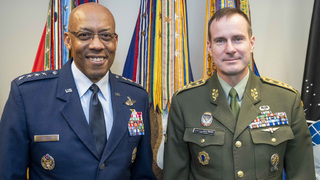 Generál Řehka jednal ve Spojených státech amerických s generálem Brownem