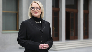 Vstup do NATO je pro mě pořád zázrak, říká ministryně obrany v rozhovoru pro časopis A report