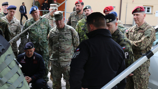 Přesuny, pobyty, ochrana vojsk. Vojenští policisté NATO v Praze diskutovali o nových výzvách