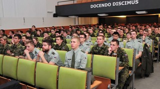 Škola spustila projekt Univerzita obrany dává naději. Studenti se mohou hlásit do konce dubna