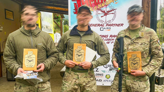 Cíl 40x40 cm, vzdálenost 400 metrů a nasvícení jen blikajícím světlem. Ve Vsetíně se utkali nejlepší odstřelovači