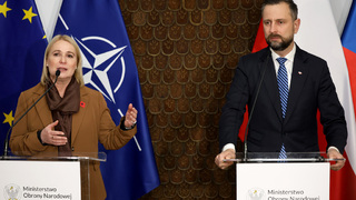 Ministryně obrany jednala v Polsku nejen o letounech F-35