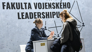 Veletrh Gaudeamus Brno 2024: Univerzita obrany má nejlepší expozici