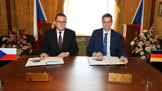 Ministerstvo obrany uzavřelo smlouvu na nákup 14 tanků Leopard 2A4