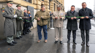Nová výstava „Jaro 1945 – čas nadějí a iluzí“ před budovou Generálního štábu AČR popisuje závěrečnou fázi 2. světové války