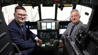 Ministr obrany navštívil státní podniky Vojenský technický ústav a LOM PRAHA