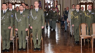 Černý baret noste hrdě a buďte vzorem pro své kolegy, řekl plukovník Murček novým vojenským policistům