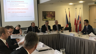 V Praze zasedli ředitelé pro obrannou politiku V4. Jako prioritu si stanovili posílení regionální obranné spolupráce