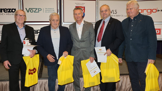 Slavná jména, vzpomínky a hrdost. Dům armády hostil tradiční setkání jubilantů Dukly