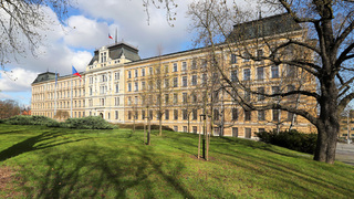 Servisní podporu nových víceúčelových vrtulníků H-1 zajistí státní podnik LOM PRAHA